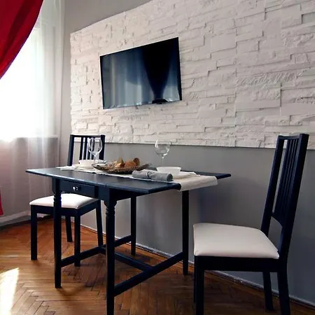 Old Town Studio Apartment